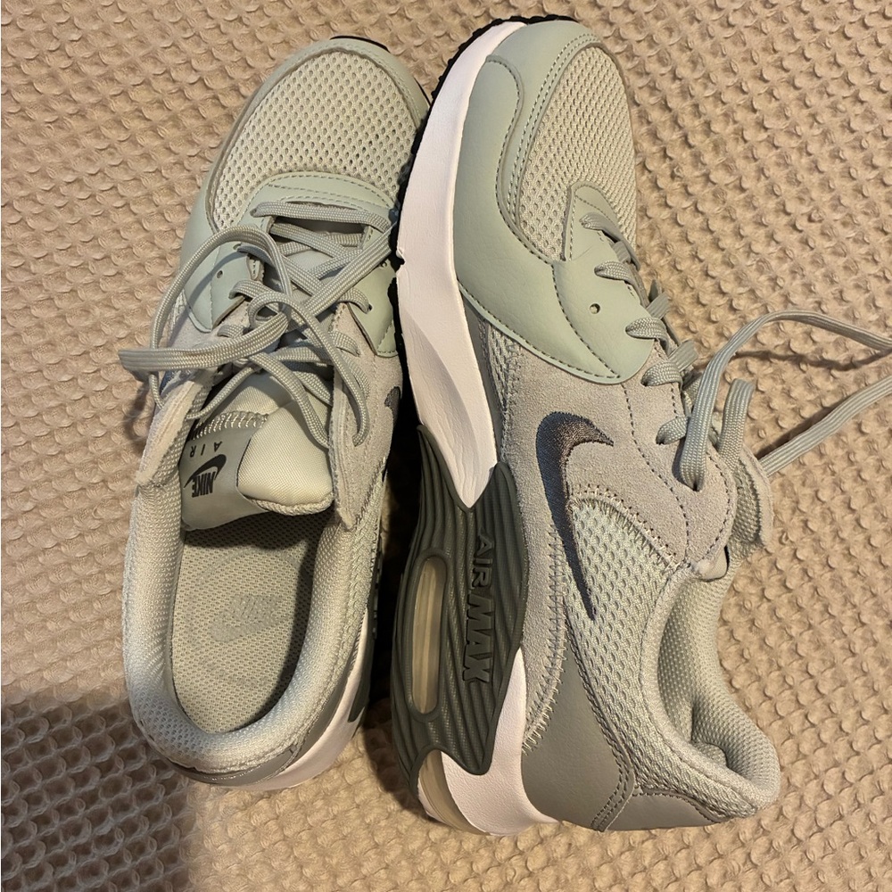 Nike Women's Air Max Mint Green & grey Sneakers
